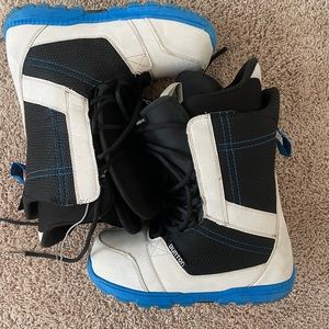 Burton Invader Snowboard Boots Size 11